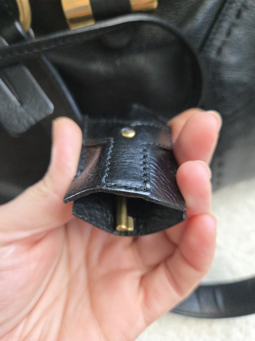 Vintage YSL Muse Bag – Good Condition - Picture 17 of 17